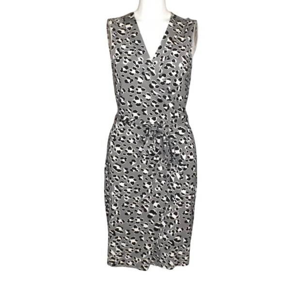 DIANE VON FURSTENBERG Wrap Dress, 8, New Yatzi Short, Spotted Floral Cat, Grey - Picture 10 of 16